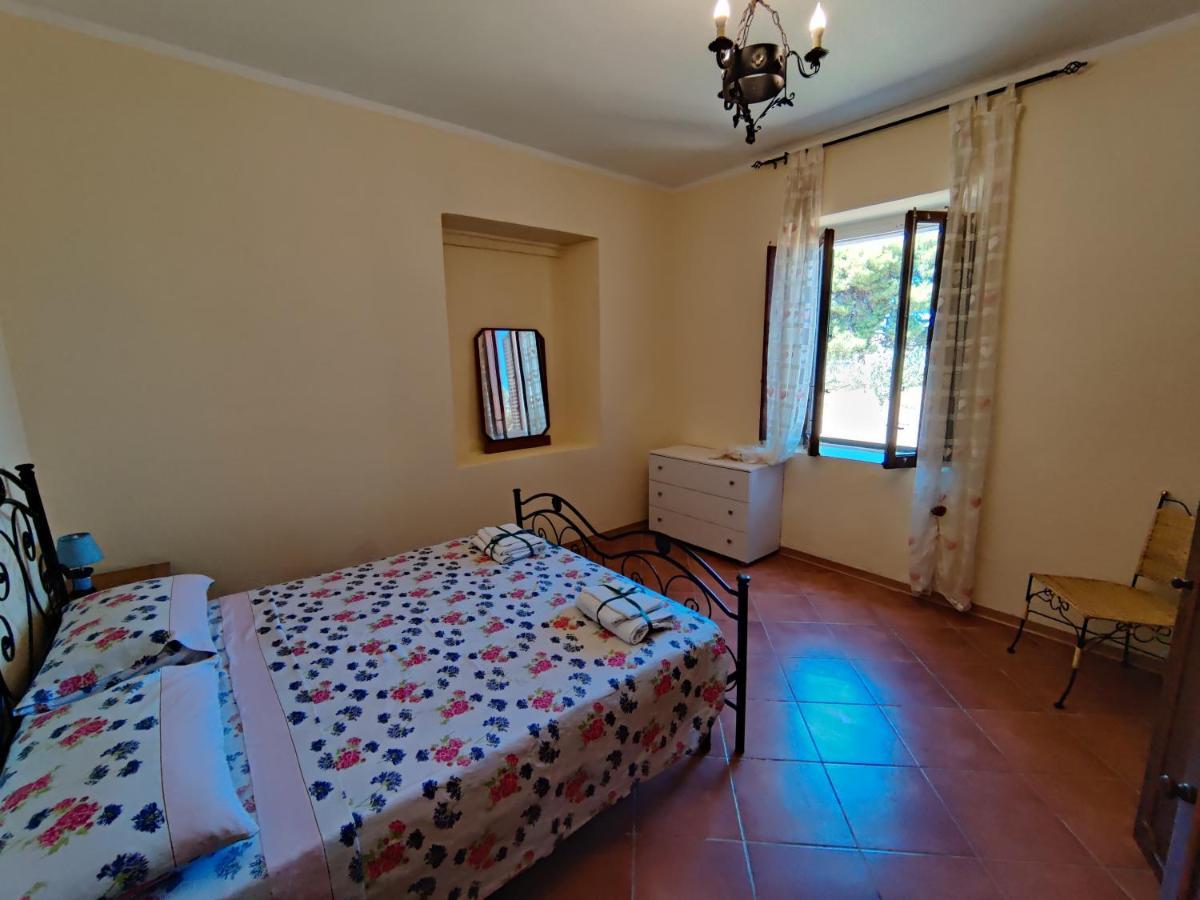 Villa Casa Spezzara à Santa Domenica  Extérieur photo