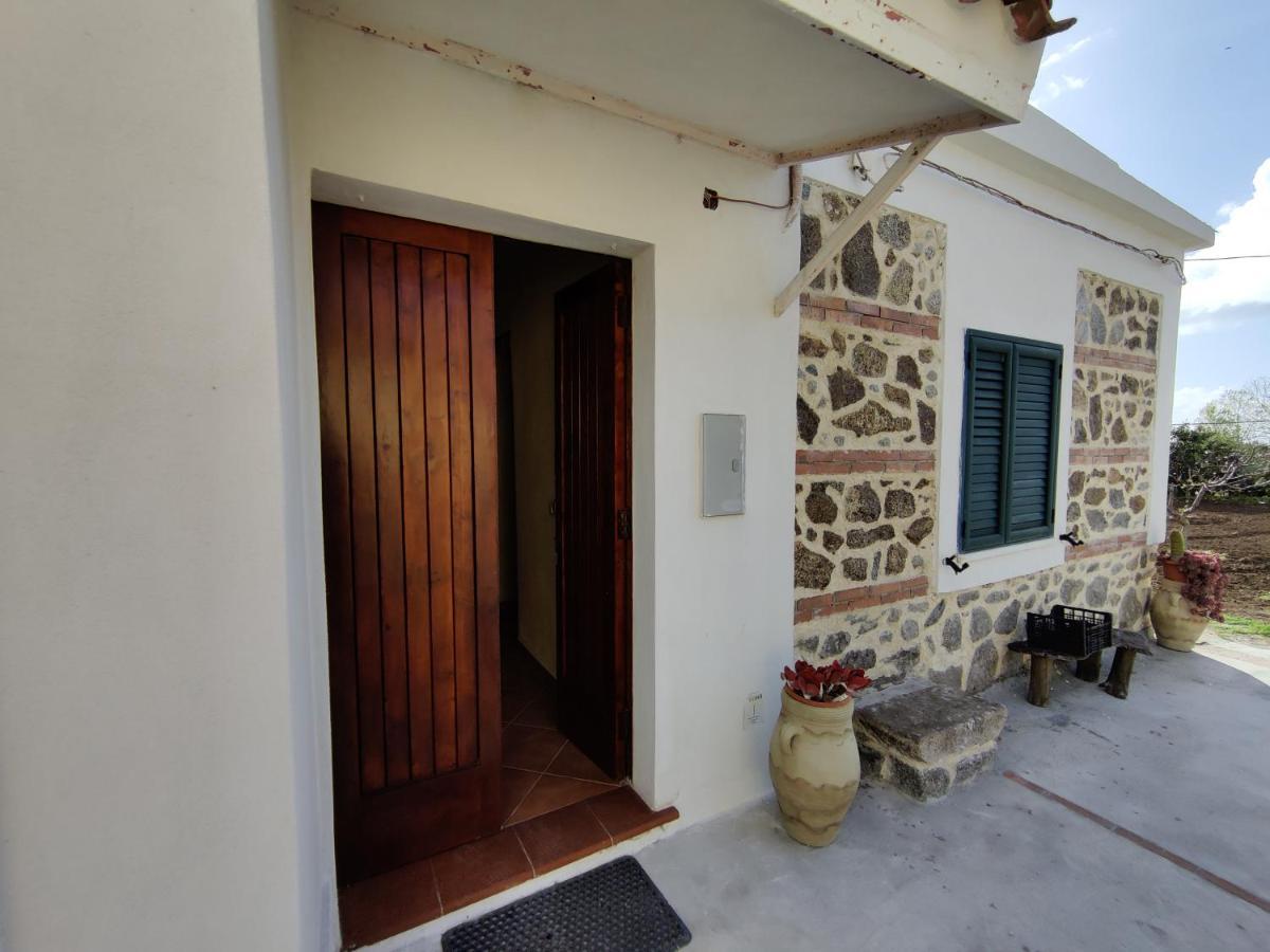 Villa Casa Spezzara à Santa Domenica  Extérieur photo