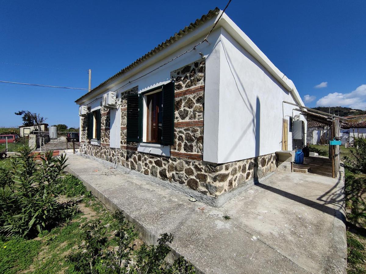 Villa Casa Spezzara à Santa Domenica  Extérieur photo