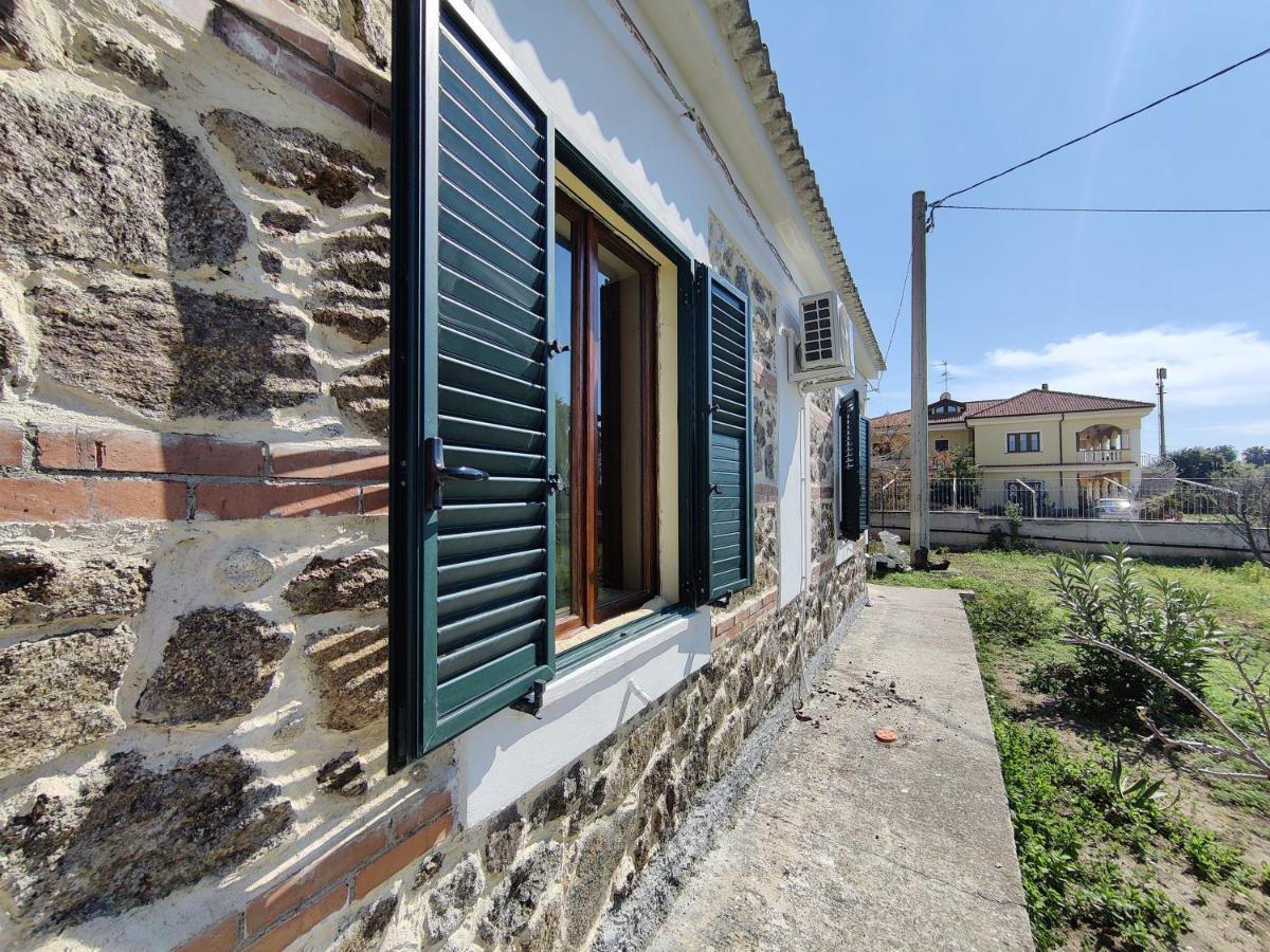Villa Casa Spezzara à Santa Domenica  Extérieur photo